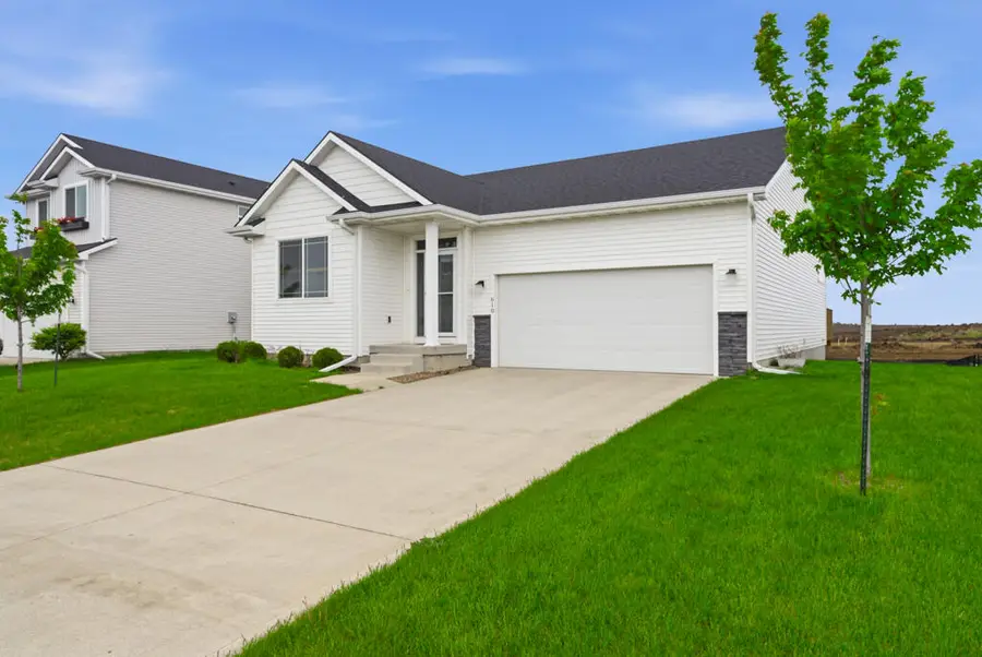 610 NE 57th Street, Ankeny, IA 50021 - #2
