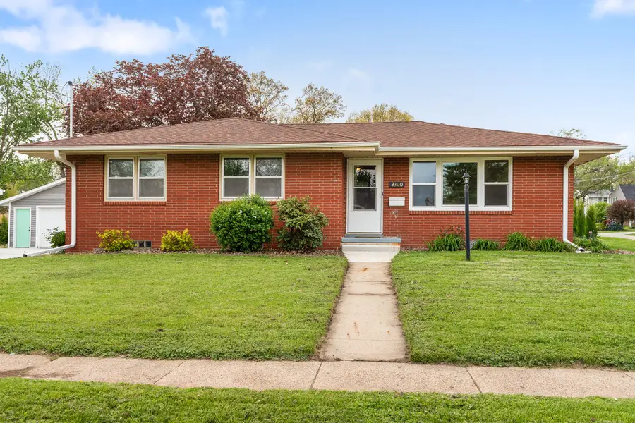 3300 SE 8th Street, Des Moines, IA 50315 - #2