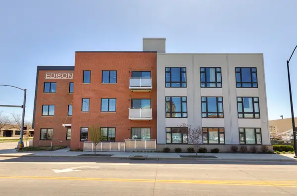450 SW 7th Street, Des Moines, IA 50309