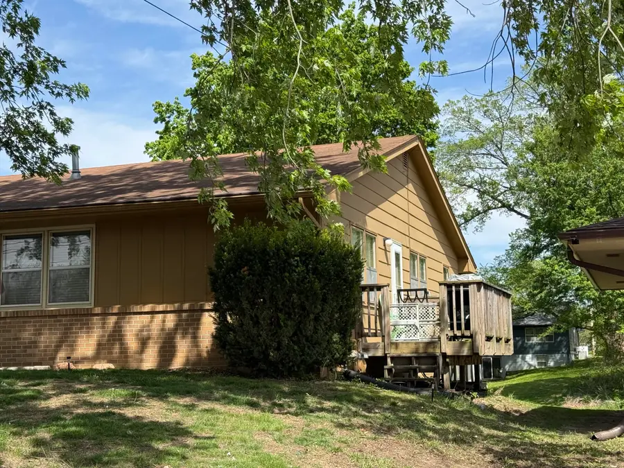 1533/1535 NW 81st Street, Clive, IA 50325 - #2