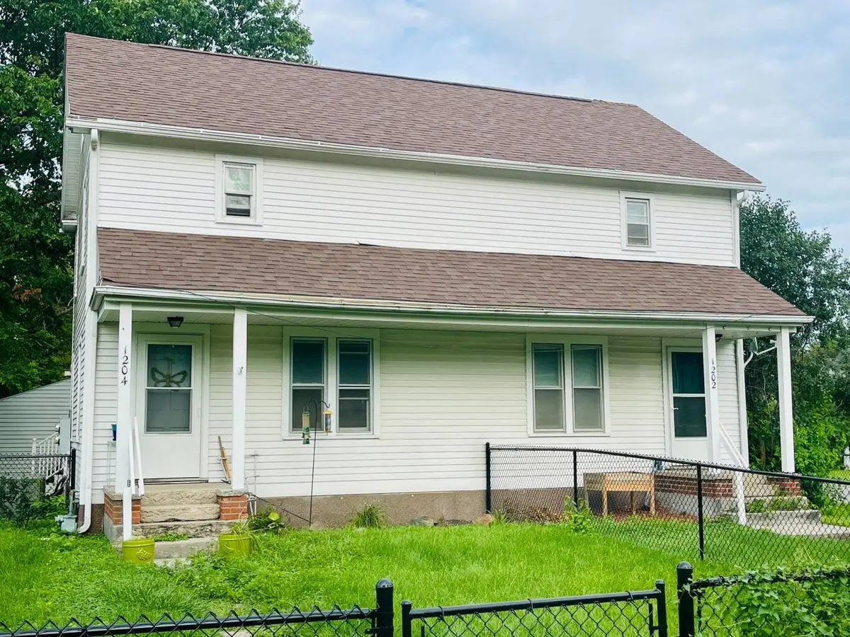 1202-1204 Burnett Avenue, Ames, IA 50010 - #1