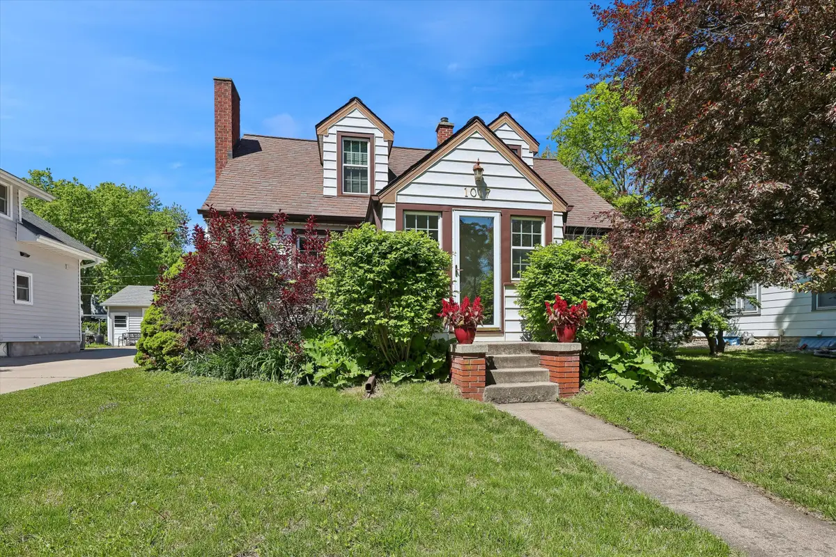 1017 Marston Avenue, Ames, IA 50010 - #1