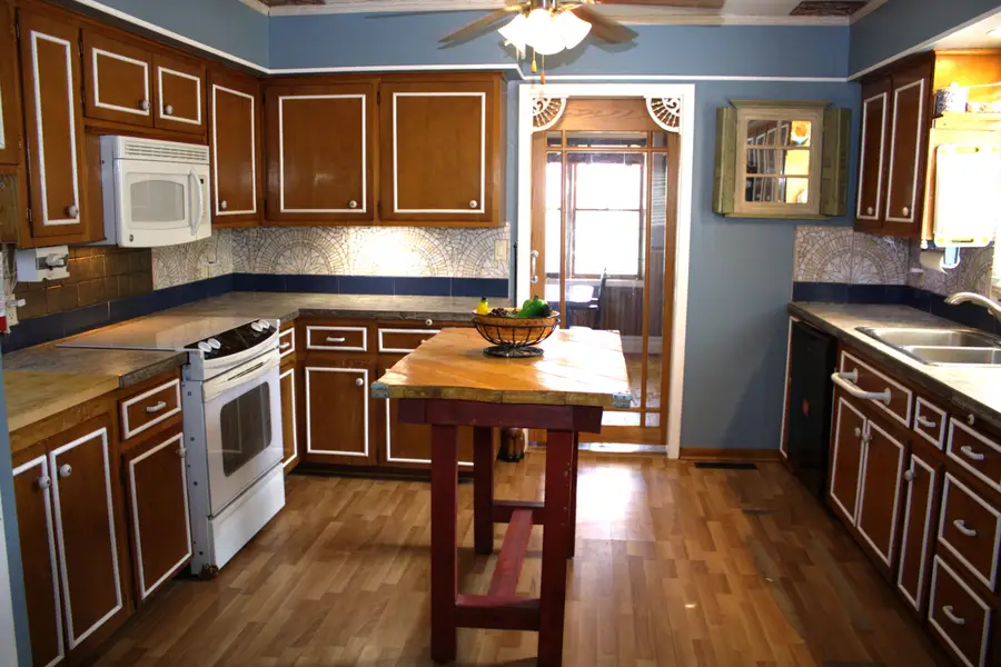 202 4th Street, Boxholm, IA 50040 - #3