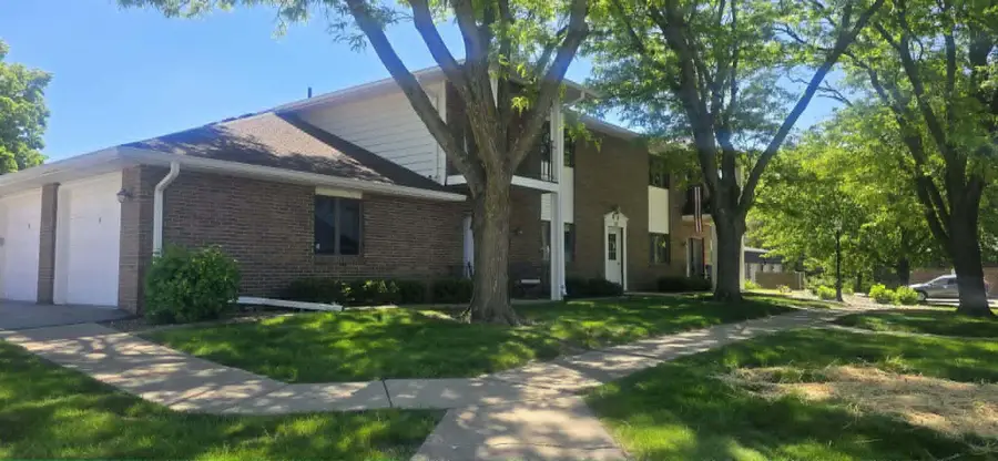 1112 49th Street, West Des Moines, IA 50266 - #3