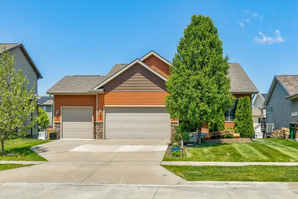 304 Tailfeather Drive, Bondurant, IA 50035