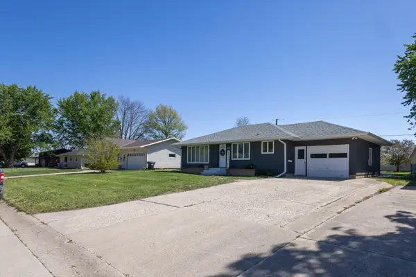 812 9th Avenue, Belmond, IA 50421