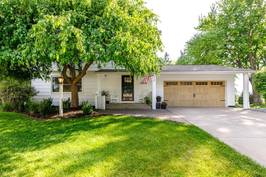 2515 Eisenhower Avenue, Ames, IA 50010 - #2
