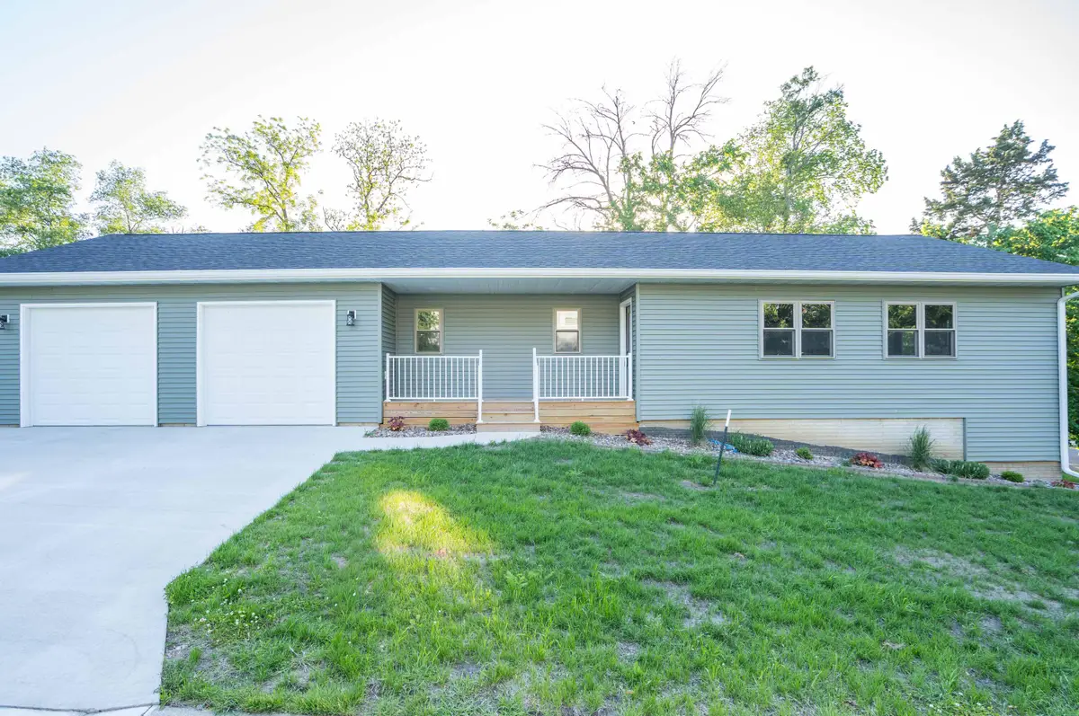 201 N 10th Street, Guthrie Center, IA 50115 - #1