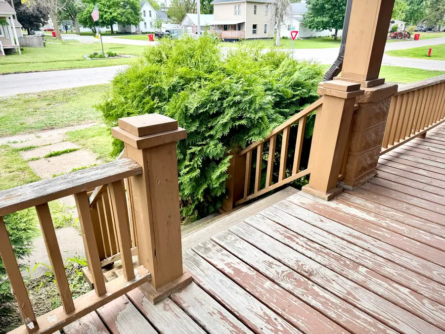 443 Des Moines Avenue, Ellsworth, IA 50075 - #3