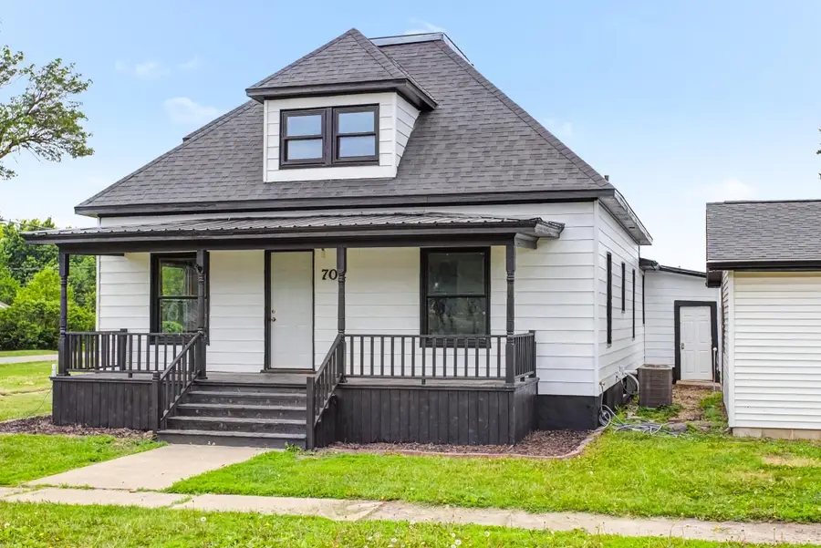 702 NW 4th Street, Ogden, IA 50212 - #3