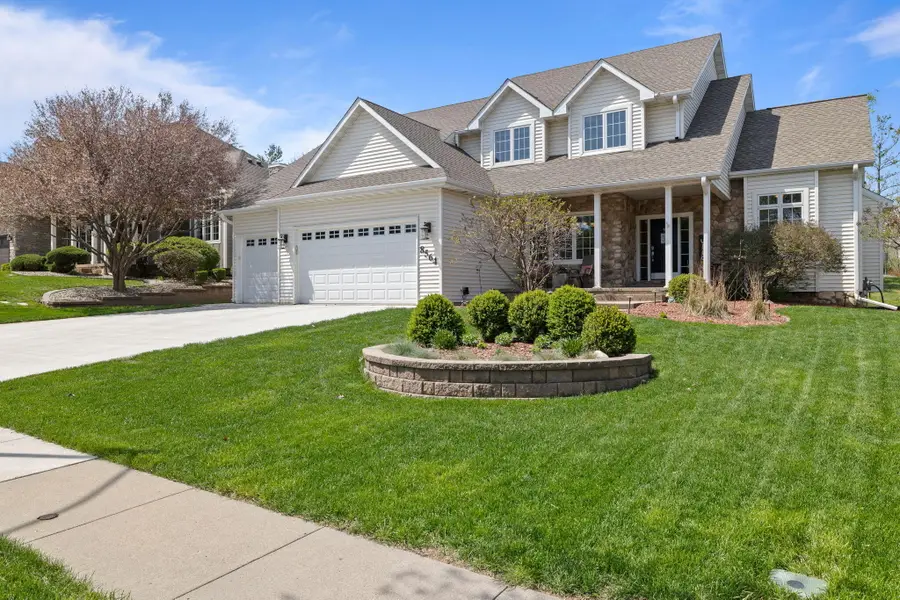 5864 Newbury Court, Johnston, IA 50131 - #2