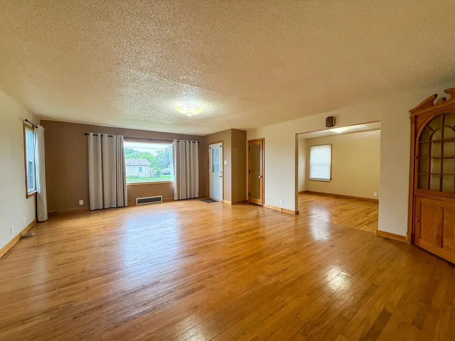 601 E Walnut Street, Ogden, IA 50212 - #3