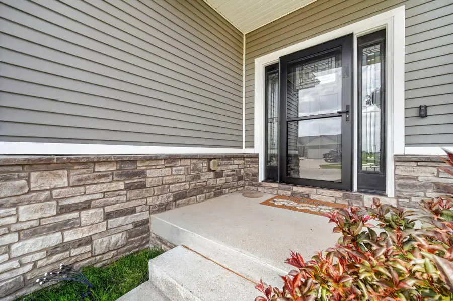 818 Ballard Drive, Huxley, IA 50124 - #2