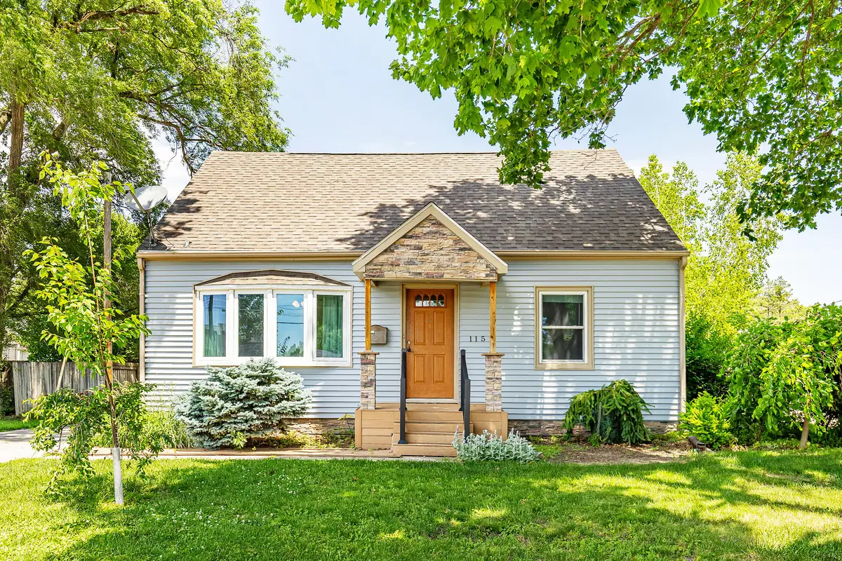 115 E 13th Street, Ames, IA 50010 - #1
