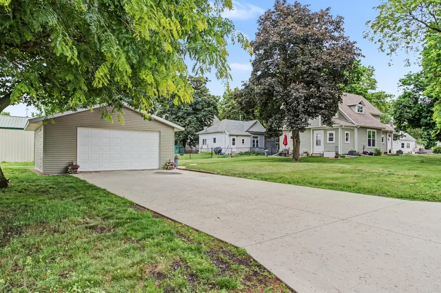 305 Monona Street, Boone, IA 50036 - #3