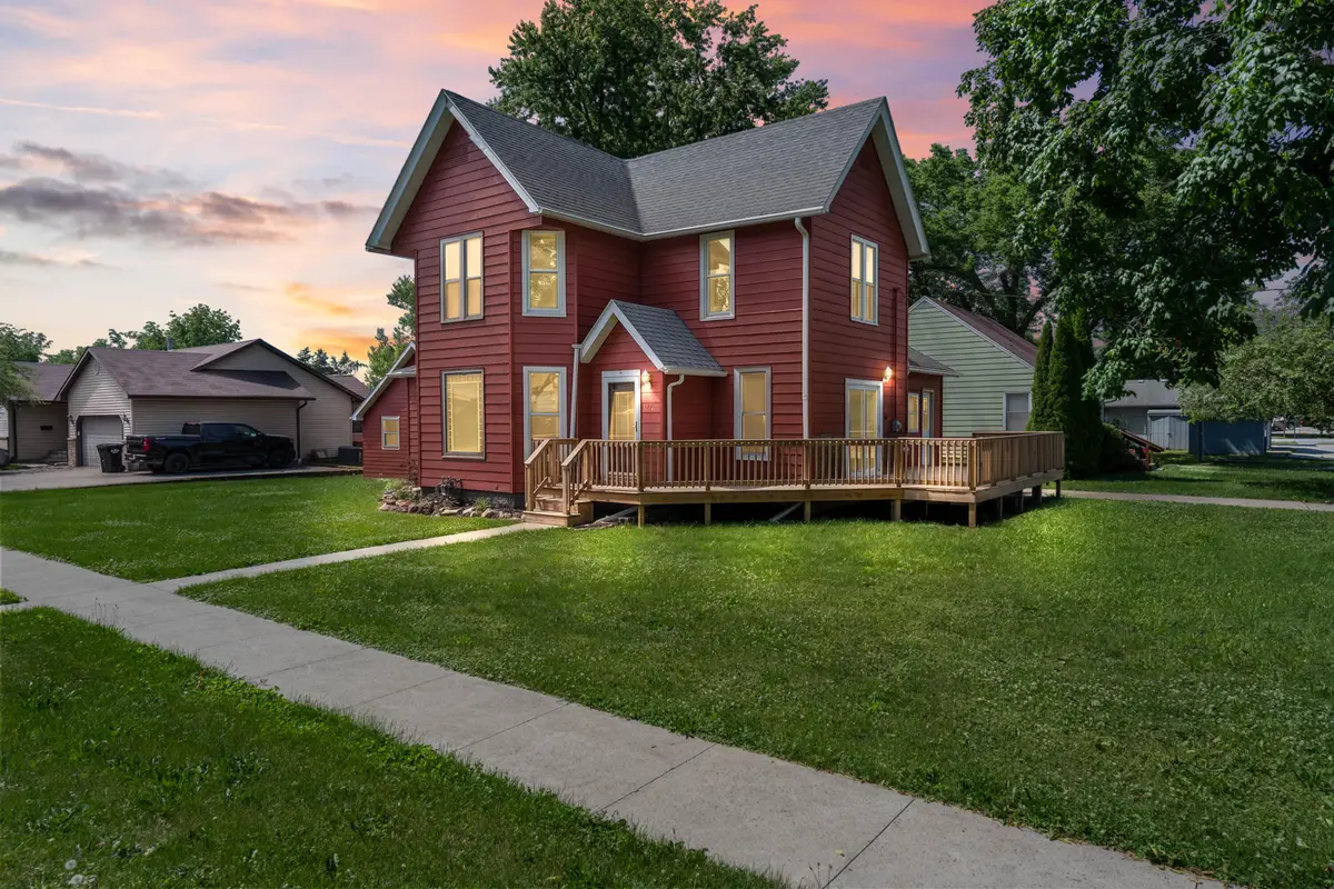135 K Avenue, Nevada, IA 50201 - #1