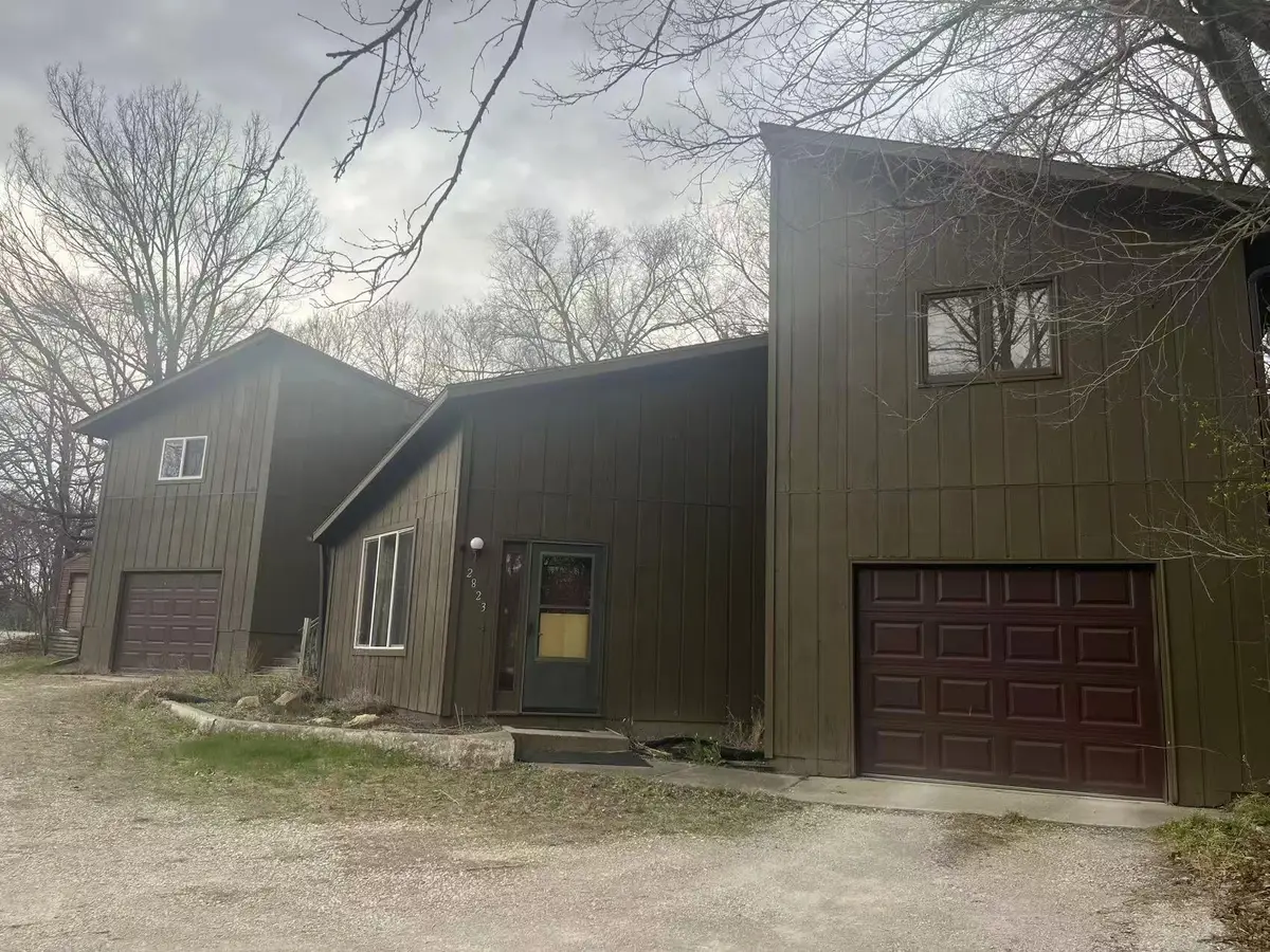 2823-2825 Ontario Street, Ames, IA 50014 - #1