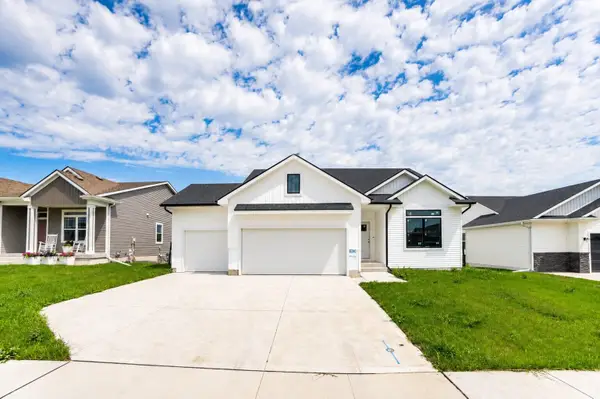 154 Crossroads Drive, Des Moines, IA 50315