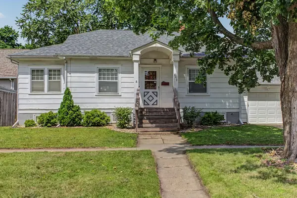 1012 10th Street, Nevada, IA 50201