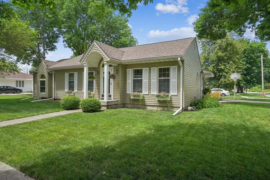 1237 J Avenue, Nevada, IA 50201 - #3