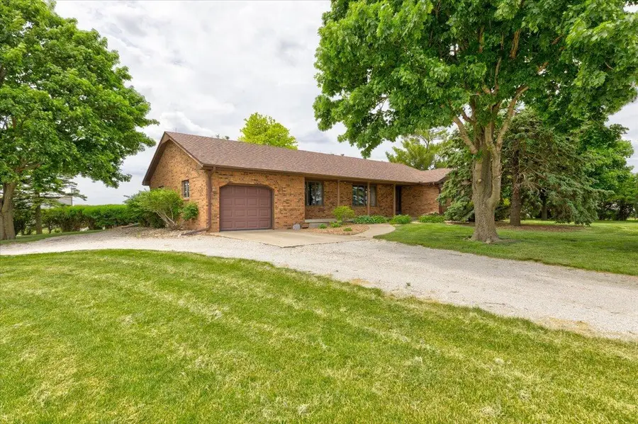 3221 Queens Avenue, Jewell, IA 50130 - #3