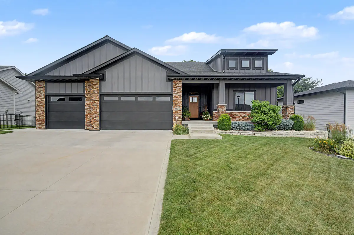 2205 NE Heritage Drive, Grimes, IA 50111 - #1