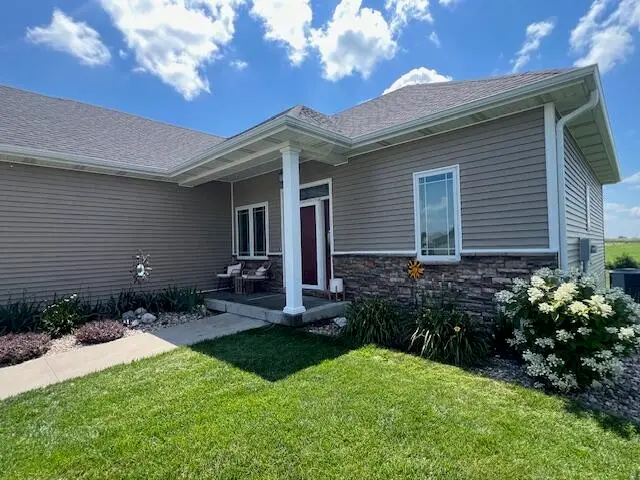 3401 Red Fox Road, Ames, IA 50014 - #2