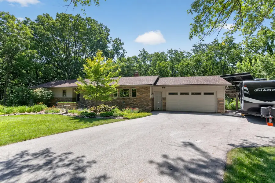 2706 Meadow Glen Road, Ames, IA 50014 - #2