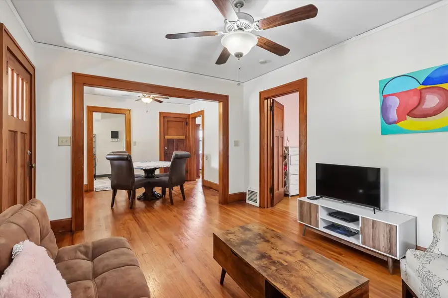 3825 2nd Avenue, Des Moines, IA 50313 - #3