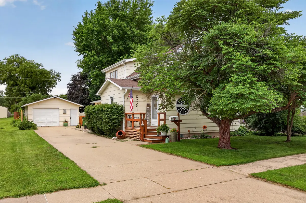 521 Clinton Street, Boone, IA 50036 - #1