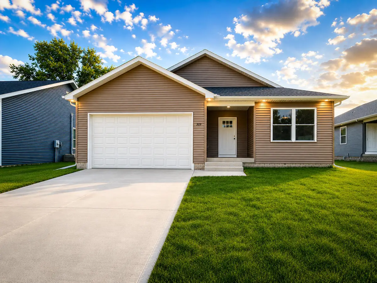 309 SE 2nd Street, Ogden, IA 50212 - #1