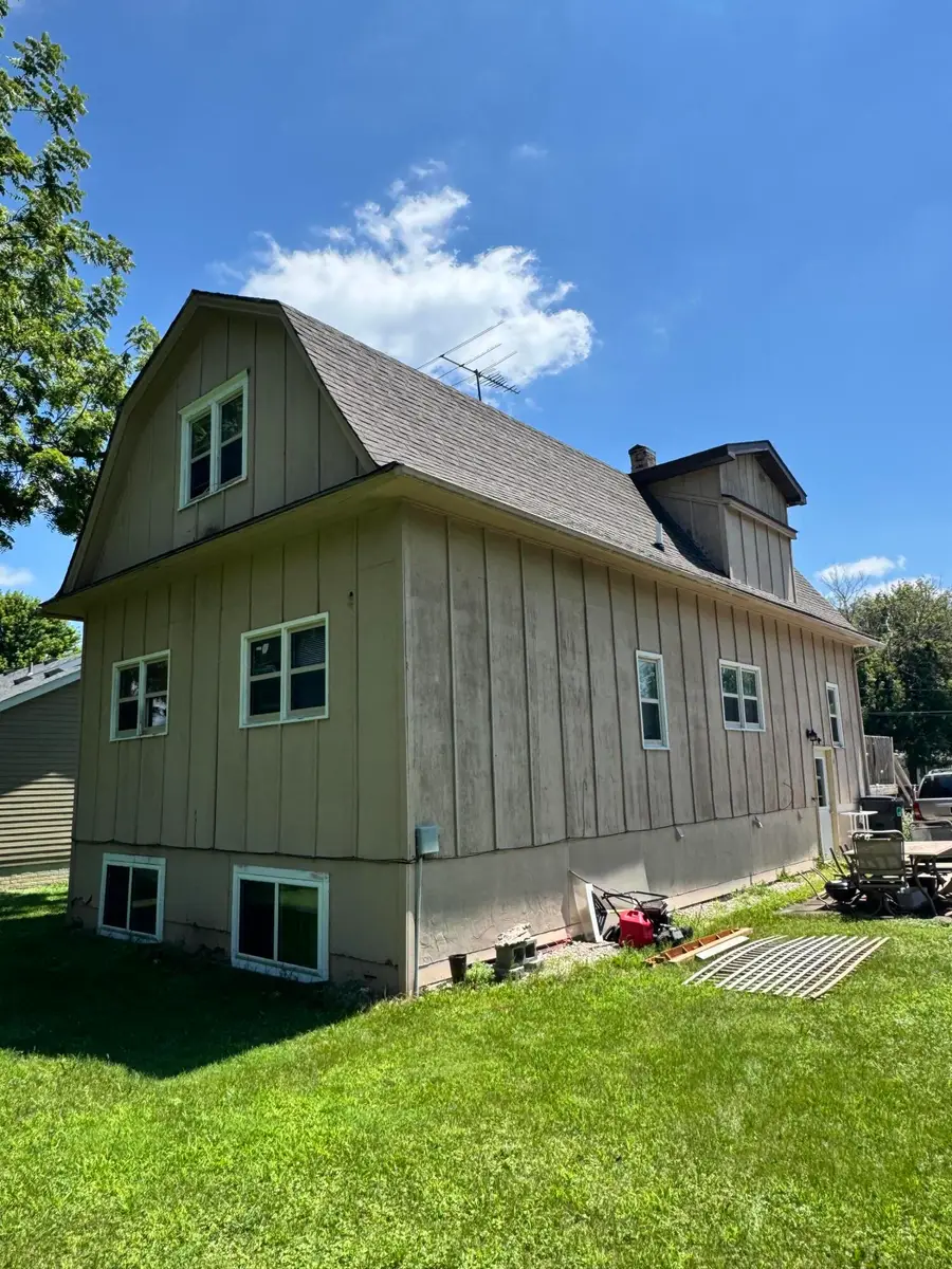 215 Cedar Street, Story City, IA 50248 - #2