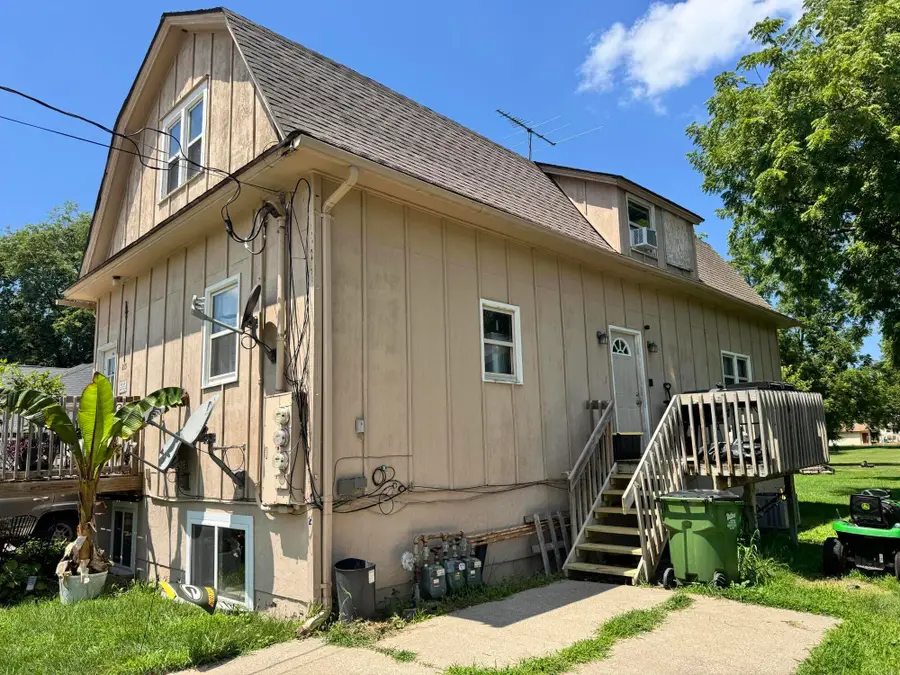 215 Cedar Street, Story City, IA 50248 - #3