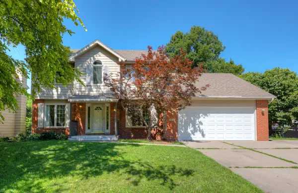 4616 93rd Street, Urbandale, IA 50322