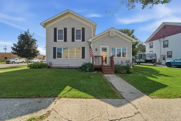 201 2nd Avenue, State Center, IA 50247