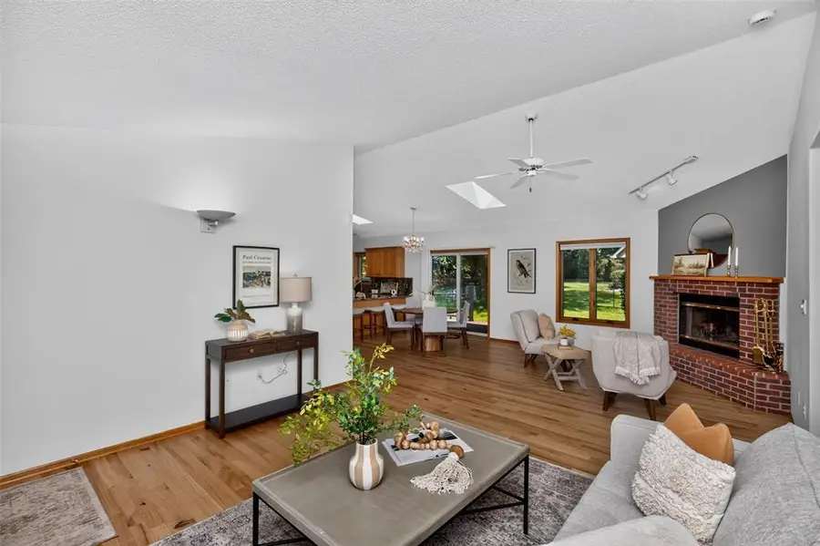 2730 E Leach Avenue, Des Moines, IA 50320 - #2