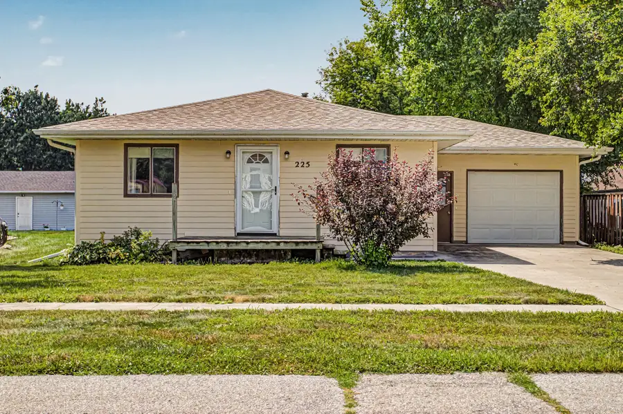 225 S Green Street, Roland, IA 50236 - #2