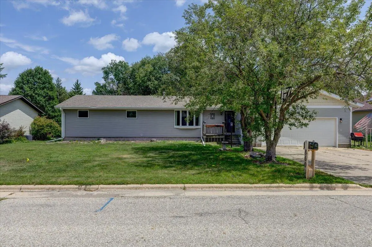 860 4th Street, Jewell, IA 50130 - #1