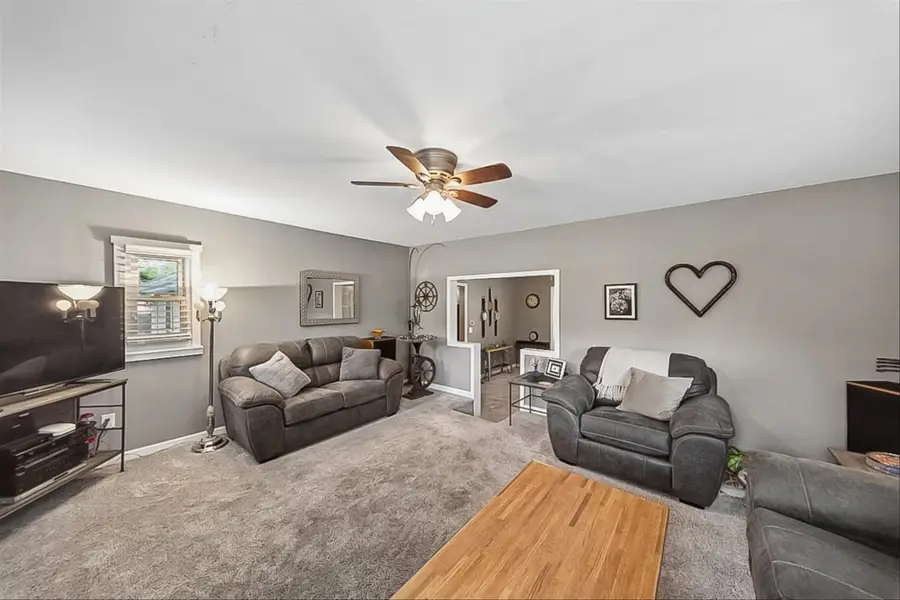 602 4th Street, Nevada, IA 50201 - #3