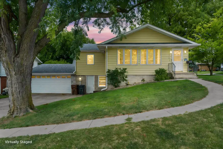 341 E Avenue, Nevada, IA 50201 - #2