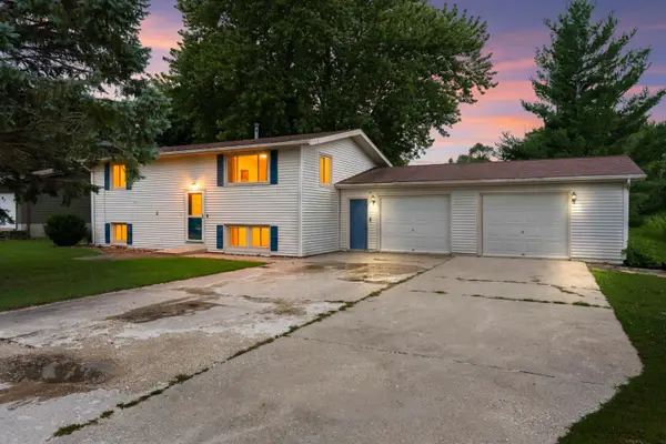 865 School Street, Stanhope, IA 50246