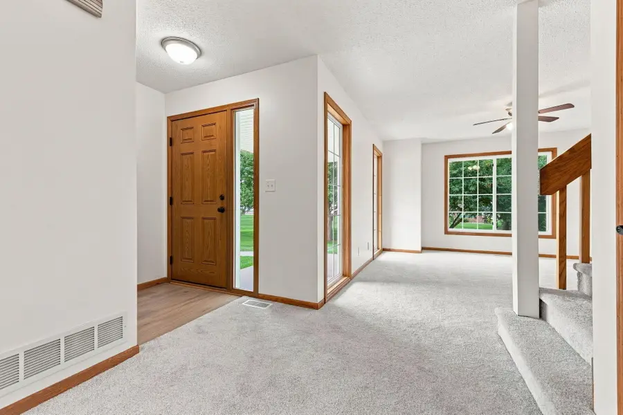 555 SE Laurel St #4, Waukee, IA 50263 - #3