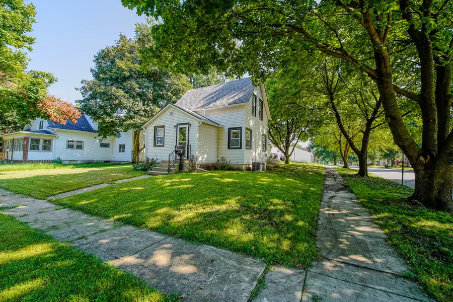 1402 13th Street, Boone, IA 50036 - #3