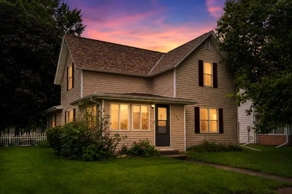 206 Warner Street, Colo, IA 50056