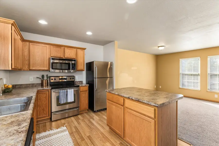 15315 Townsend Avenue, Urbandale, IA 50323 - #3