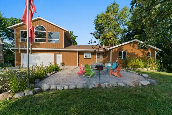 24079 670th Avenue, Nevada, IA 50201