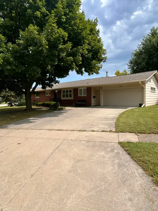 202 22nd Street, Ames, IA 50010