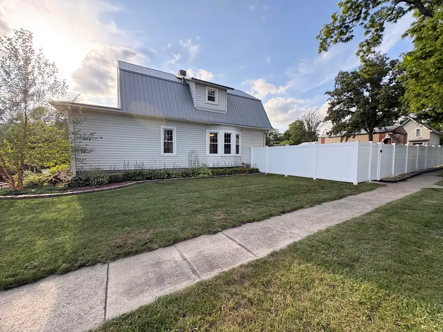 807 Sandoe Street, Grand Junction, IA 50107 - #3