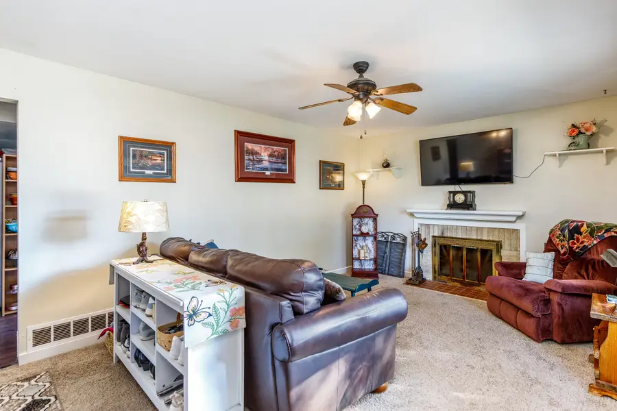 1714 Douglas Avenue, Ames, IA 50010 - #2