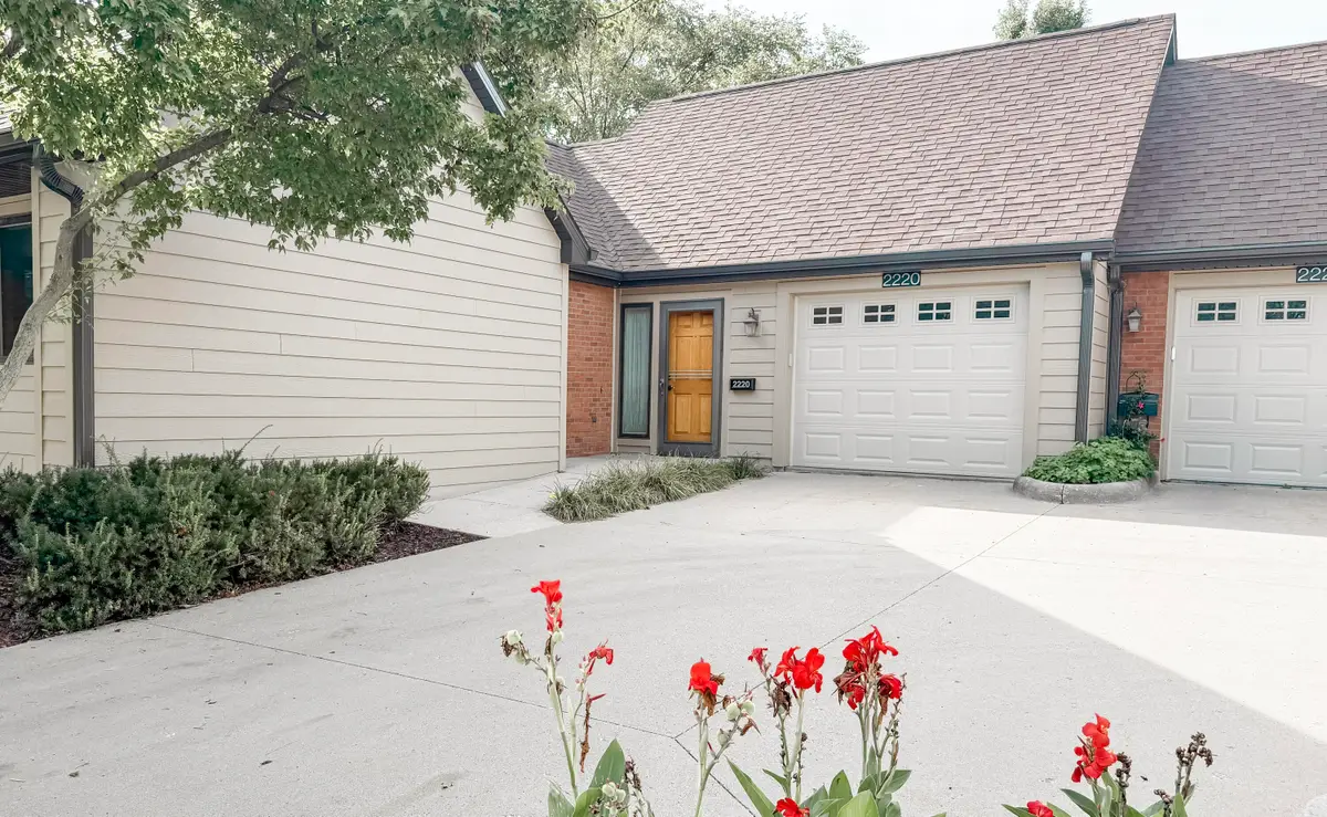2220 Hamilton Drive, Ames, IA 50014 - #1